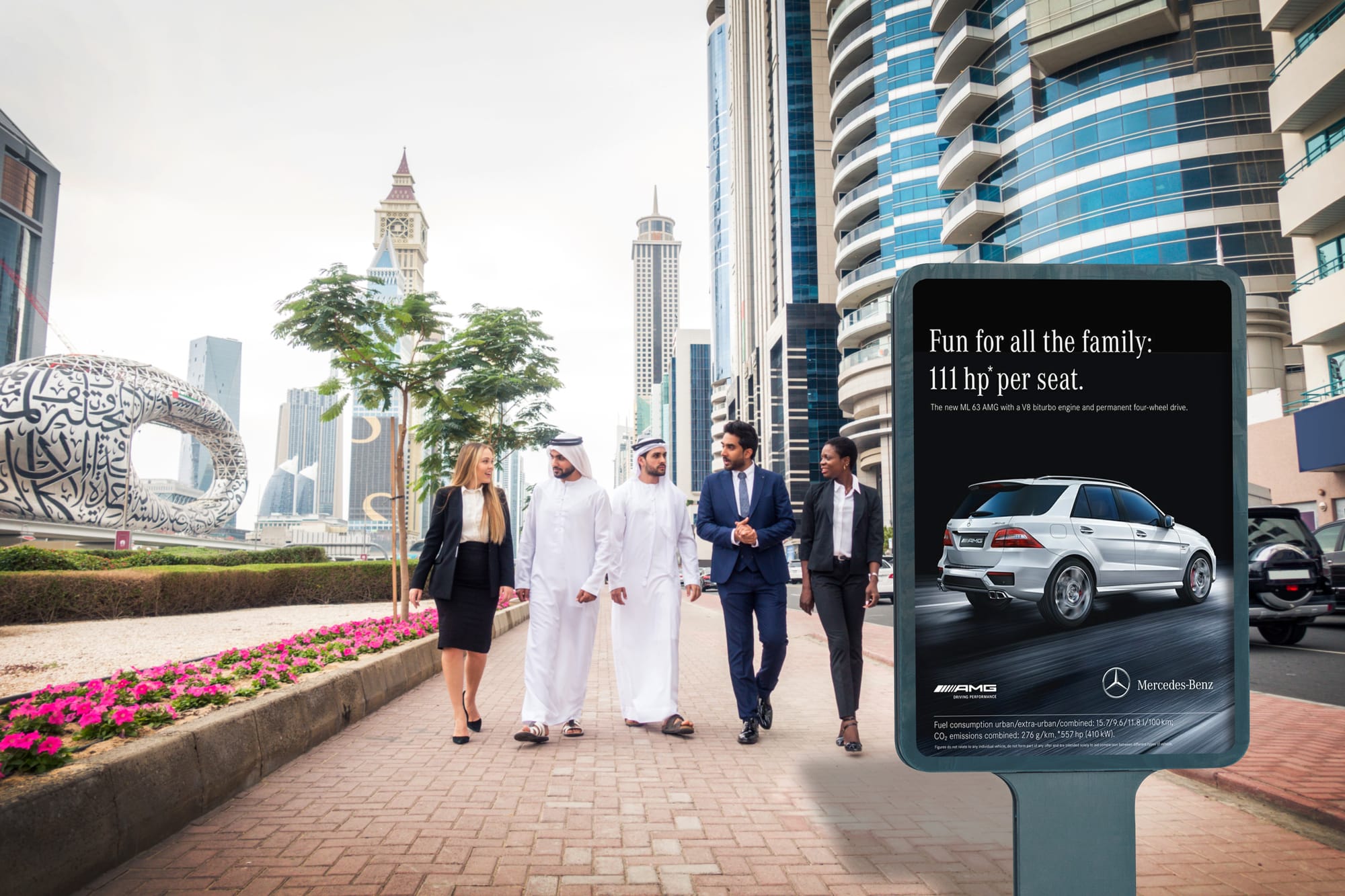 Make Waves in Business Bay’s Programmatic DOOH Landscape in Dubai