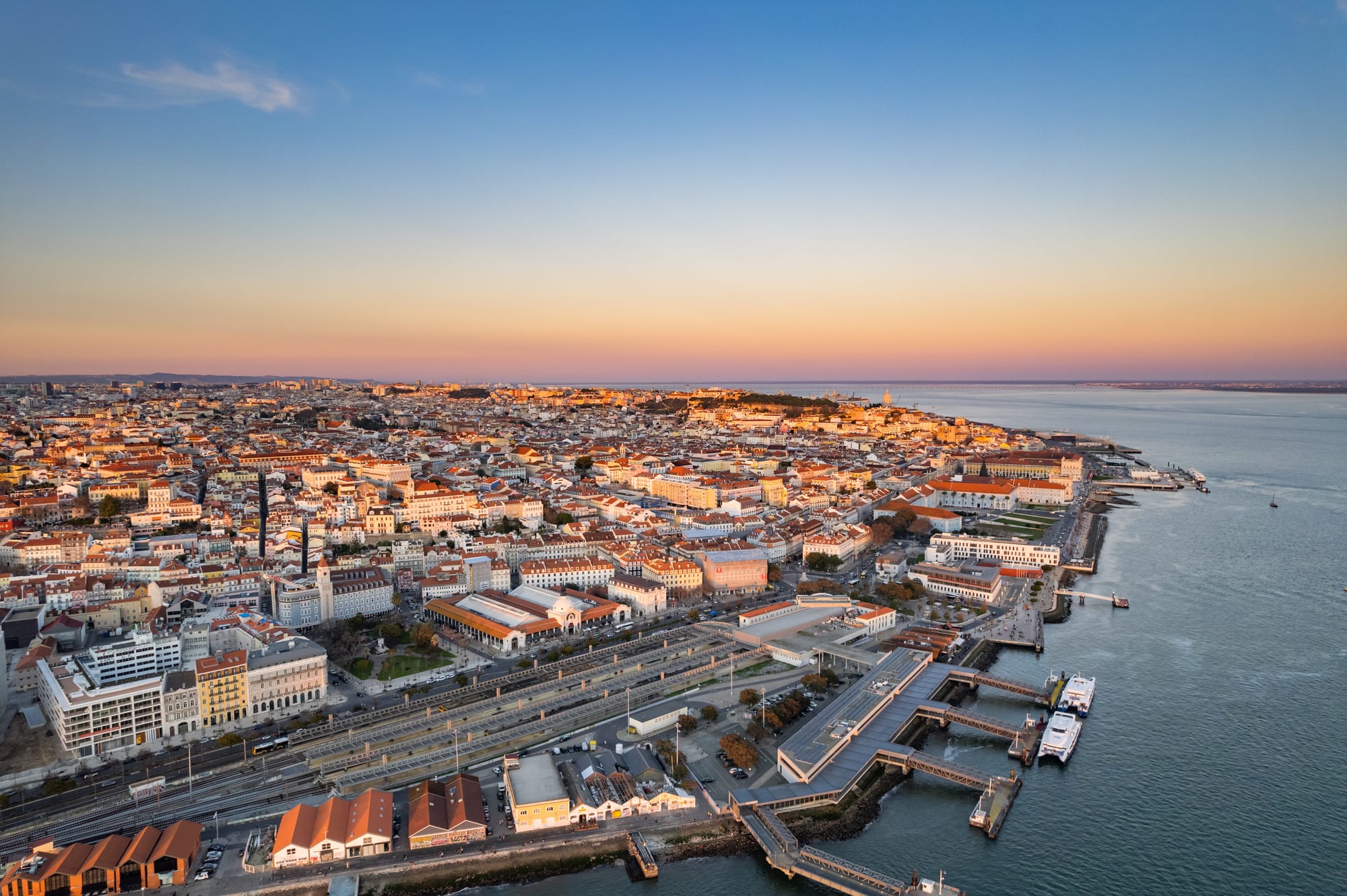 Portugal: Unlocking Affluent Advertising Opportunities in 2025