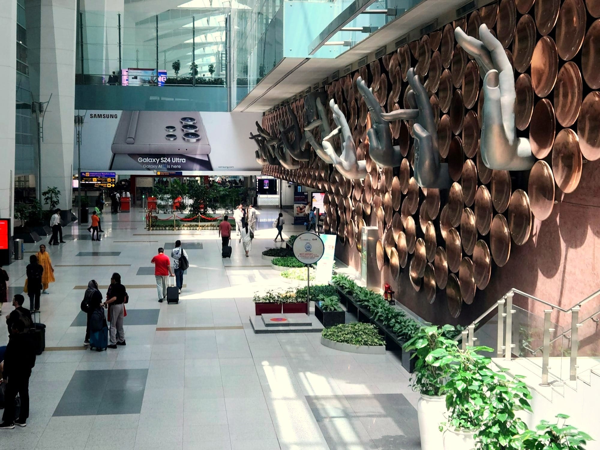 Know Why 2025 is the Golden Era of Airport Advertising